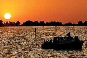 بندر ترکمن؛ ساحل قلعه‌ها و قایق‌ها