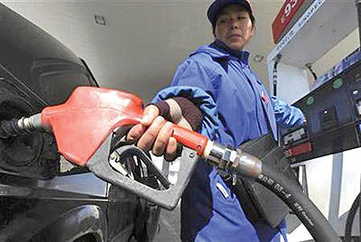 رشد تقاضا در چین باعث رشد قیمت بنزین می‌شود