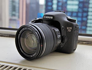 Canon در حال کار روی دوربین جدید 75 مگاپیکسلی