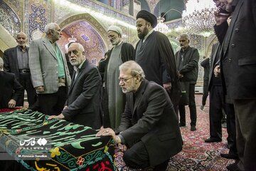 حضور چهره های سیاسی در مراسم تشییع کریمی اصفهانی/ لاریجانی و ناطق نوری هم آمدند + عکس