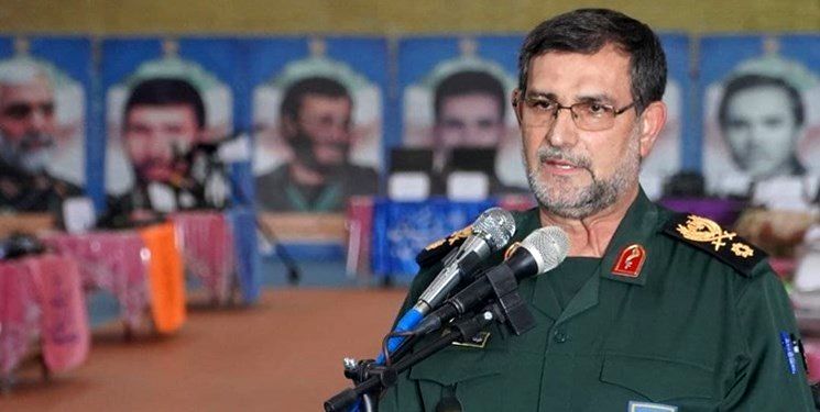 دریادار تنگسیری: قایق‌های نیروی دریایی سپاه رادارگریز شدند