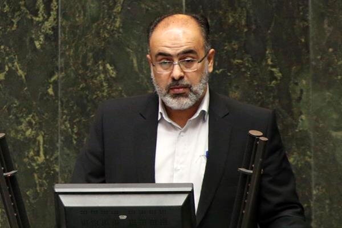 عذرخواهی نماینده ای که مخالفان طرح صیانت را  «گرگ های مجازی» و «سگ های قلاده بلند‬⁩» خوانده بود!