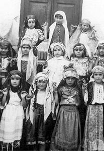 کودک ایرانی در گذر تاریخ