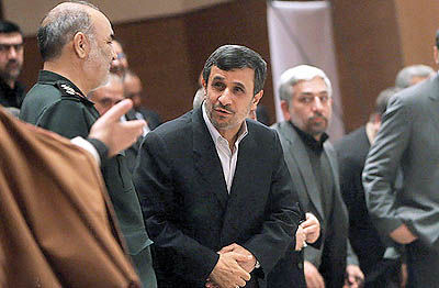 توصیه‌های احمدی‌نژاد به سپاه