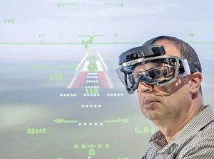 عینک هوشمندی برای دید بهتر خلبان‌ها در هوای مه‌آلود