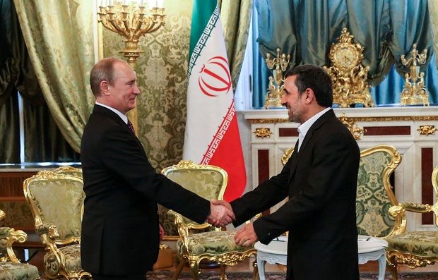 احمدی نژاد به پوتین نامه نوشت