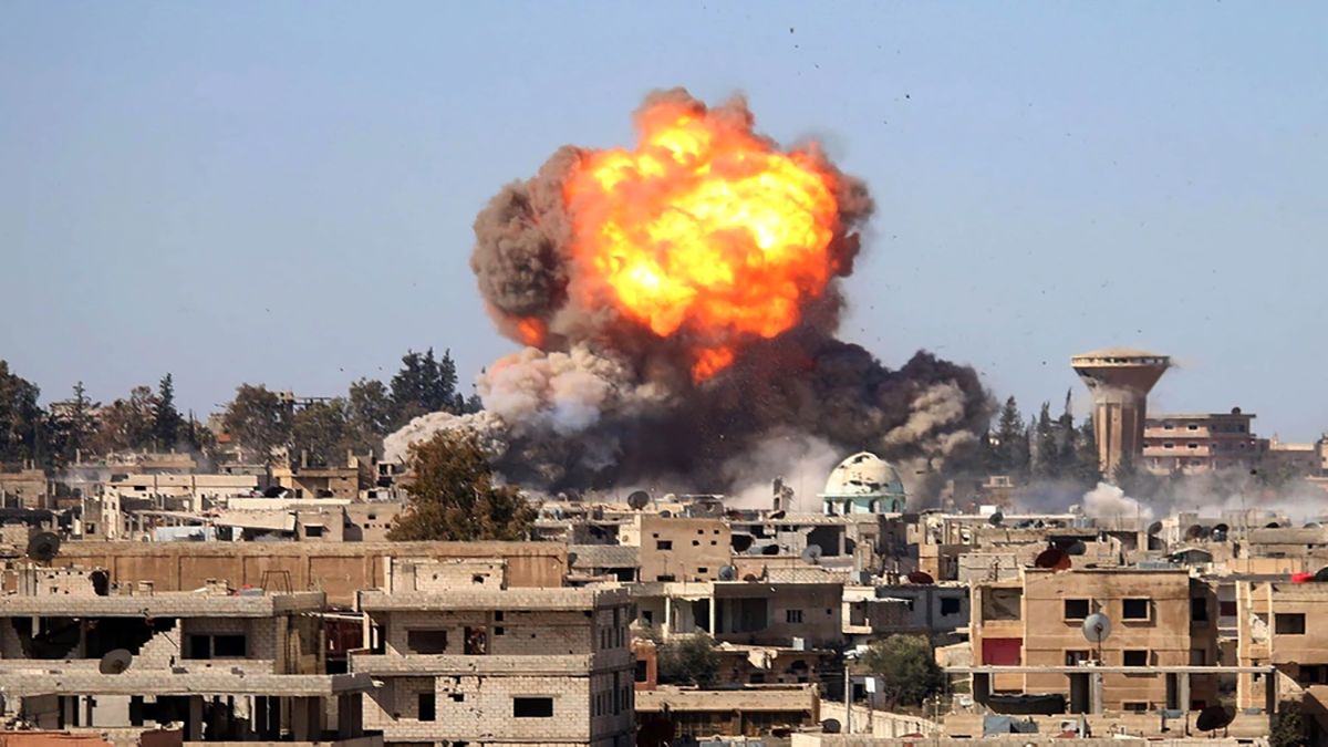 بمباران البوکمال سوریه توسط جنگنده‌های آمریکایی 