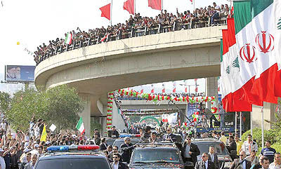استقبال لبنان‌ از احمدی‌نژاد