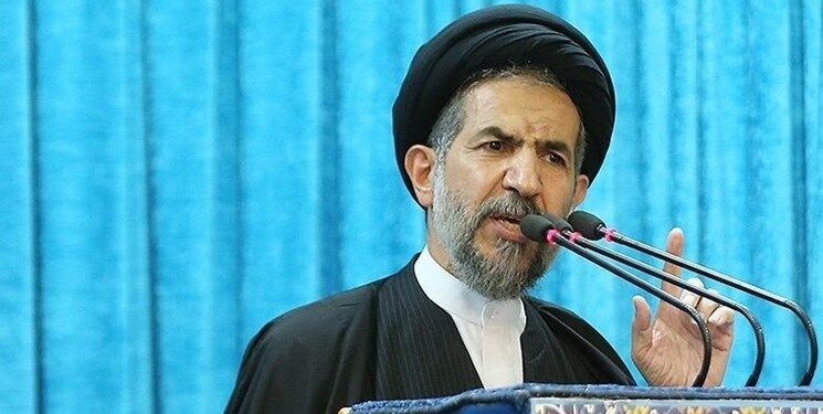 امام جمعه تهران: اول دنیای مردم را آباد کنیم و سپس آخرت آن‌ها را