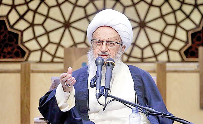 گزارش فرماندهان سپاه به آیت‌الله مکارم