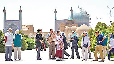 یک رسانه فرانسوی ایران را مقصدی امن و آرام برای گردشگران خواند