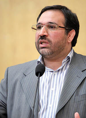 وزیر اقتصاد: سرمایه‌گذار خارجی را شهروند افتخاری ایران می‌دانیم