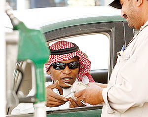 تاثیر کاهش قیمت نفت بر عربستان