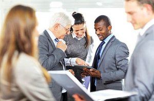 مربیگری معکوس؛ آموزش نسل جدید به مدیران قدیمی