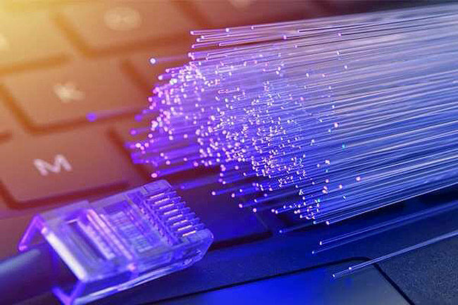 بررسی پیشرفت فیبر نوری با حضور وزیر ارتباطات در مجلس