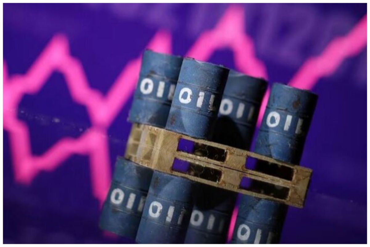 قیمت نفت در پی تصمیم اوپک پلاس افزایش یافت
