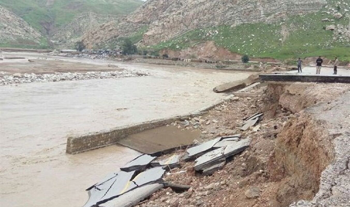 خبر مهم برای مسافران نوروزی/ محور معمولان به پلدختر مسدود شد