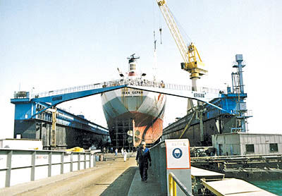 چین در ایجاد صنعت کشتی در خوزستان همکاری می‌کند