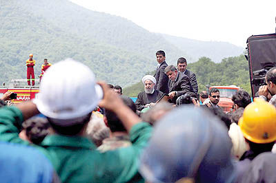 دو نگاه به اعتراض معدنکاران در حضور رئیس‌جمهور