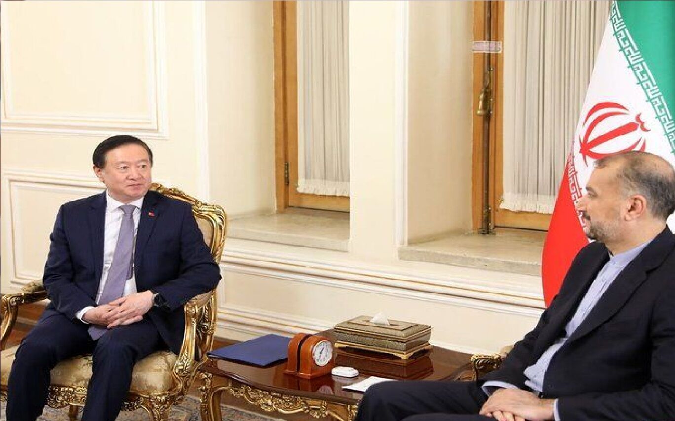 دیدار خداحافظی سفیر چین با امیر عبداللهیان 