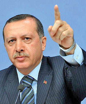 اردوغان به سارکوزی: در سیاست صادق باشید