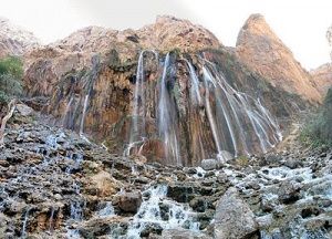 زیباترین آبشار خاورمیانه زیرساخت گردشگری ندارد