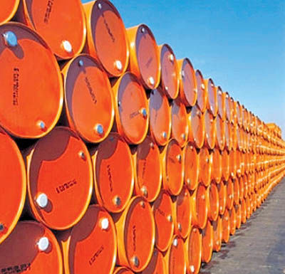 نگرانی بازار نفت از ادامه روند کاهشی تولید