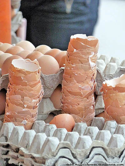 معمای قیمتی تخم مرغ