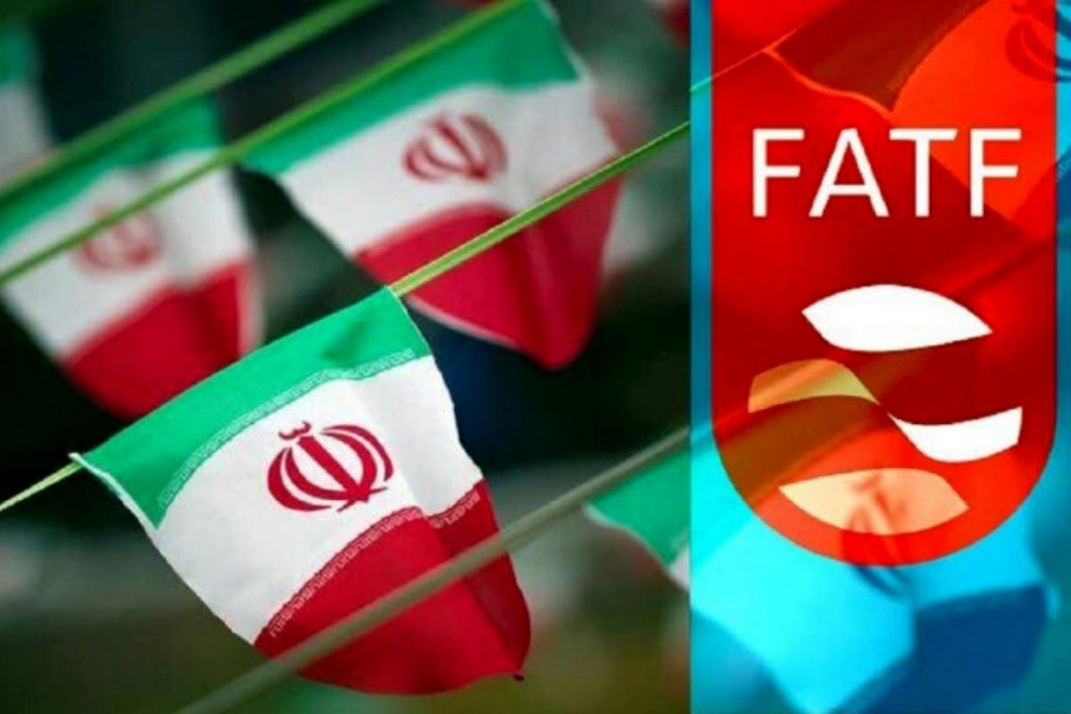 پیامدهای ماندن ایران در لیست سیاه FATF از نگاه معاون سابق بانک مرکزی / نوعی خودتحریمی برای ایران است