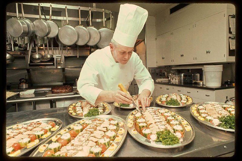 ترامپ این روزها چه غذاهایی می خورد ؟ + تصاویر | همه چیز درباره آشپزخانه اختصاصی کاخ سفید