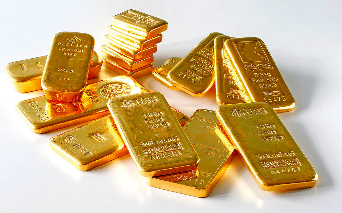 تردید‌های طلا در مرز 1700 دلار
