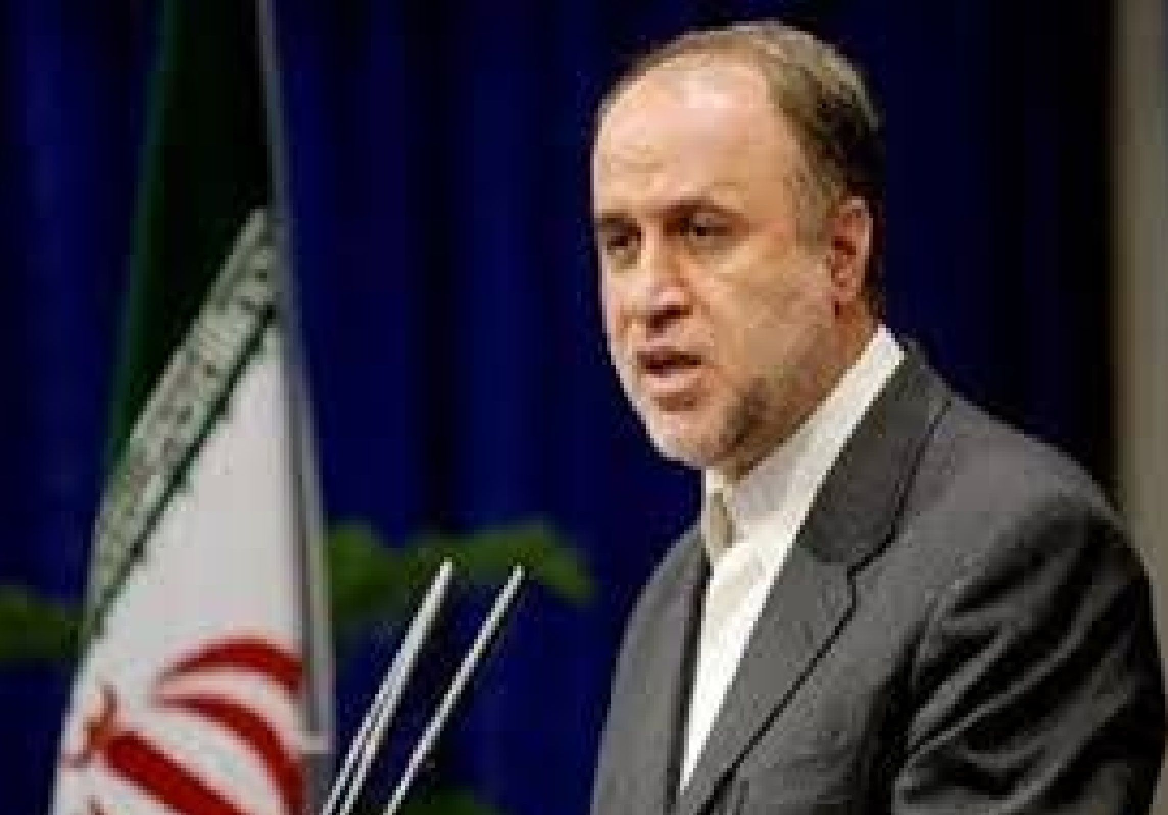 بردن غنی سازی به کشوری دیگر یعنی هار کردن دشمن برای حمله به ایران + فیلم