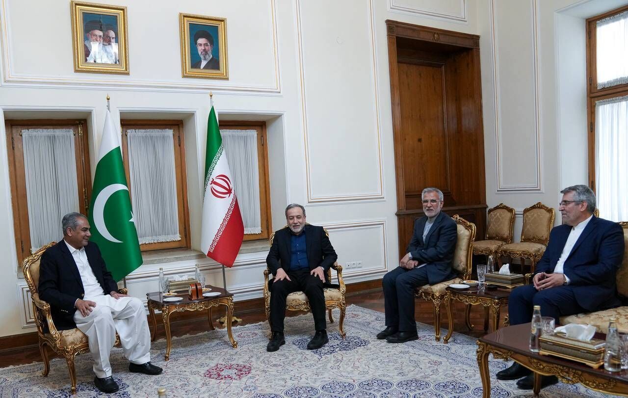 علت دیدار مجدد وزیر کشور پاکستان با عراقچی چه بود؟