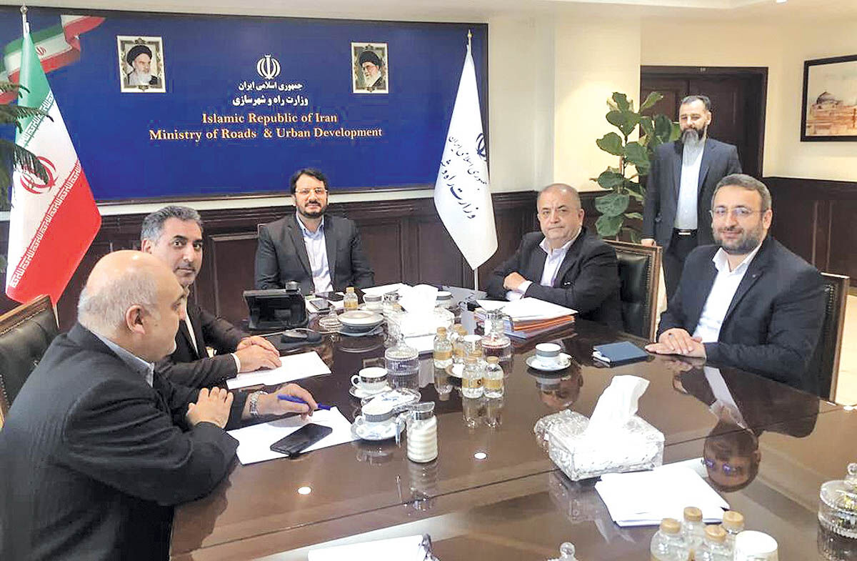 نشست تعاملی مدیر عامل ذوب آهن اصفهان با وزیر راه و شهر سازی