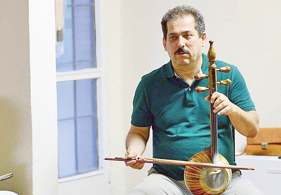 کارگاه کمانچه‌نوازی اردشیر کامکار در یزد 
