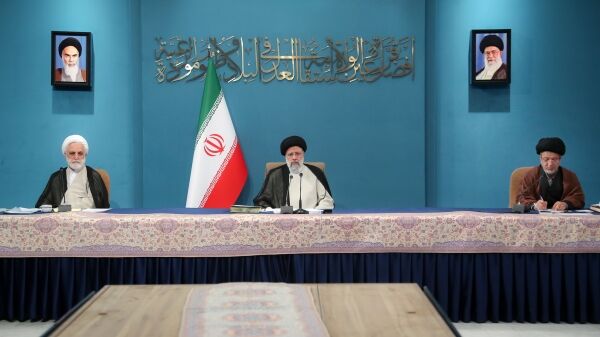 رئیسی: دشمنان با استفاده از شبکه‌های ماهواره‌ای و مجازی مبانی ارزشی و دینی جامعه را هدف گرفتند