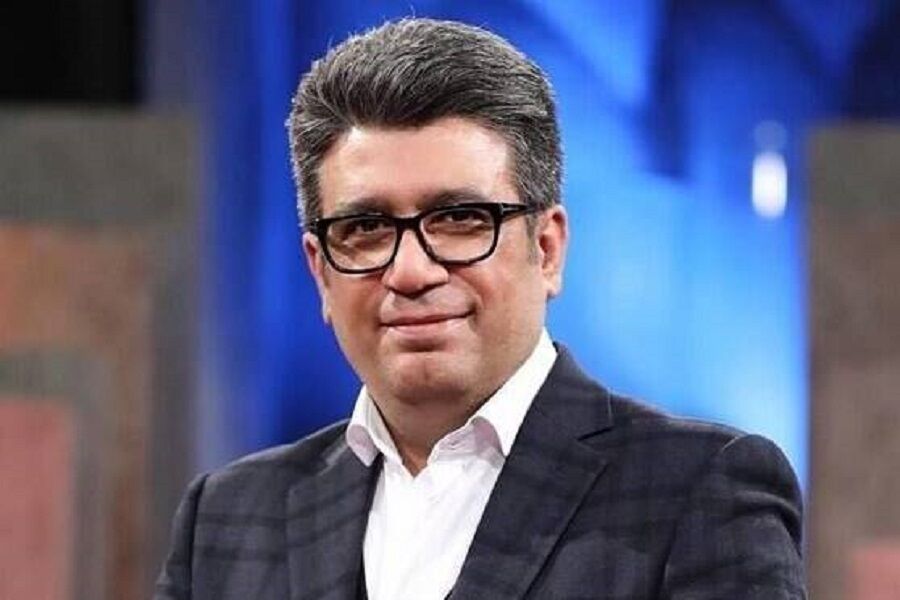 کنایه رشید پور به نصب بیلبوردی با سروده فروغ فرخزاد