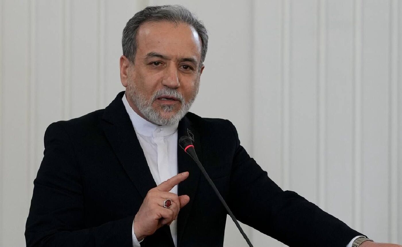 عراقچی: دارایی‌های مسدود شده ایران آزاد خواهد شد/ شمشیر ایران برای همیشه بالای سر تنگه هرمز باقی می‌ماند