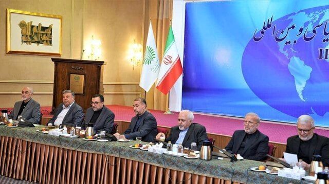 وزرای خارجه رئیسی، روحانی و احمدی نژاد در یک قاب/ عکس