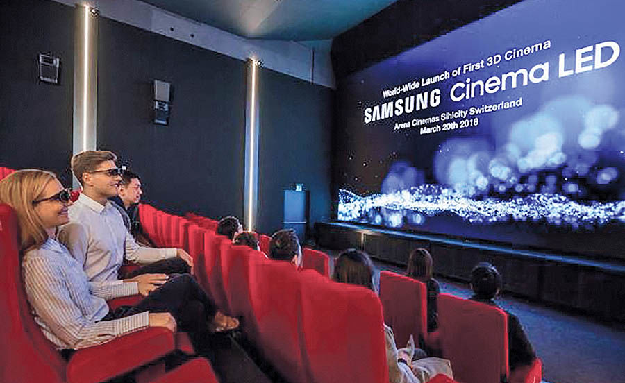 نمایشگر ۱۰ متری جایگزین پرده سینما می‌شود