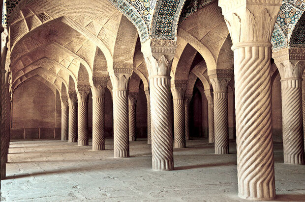 ماجرای فرونشست مسجد وکیل شیراز چیست؟