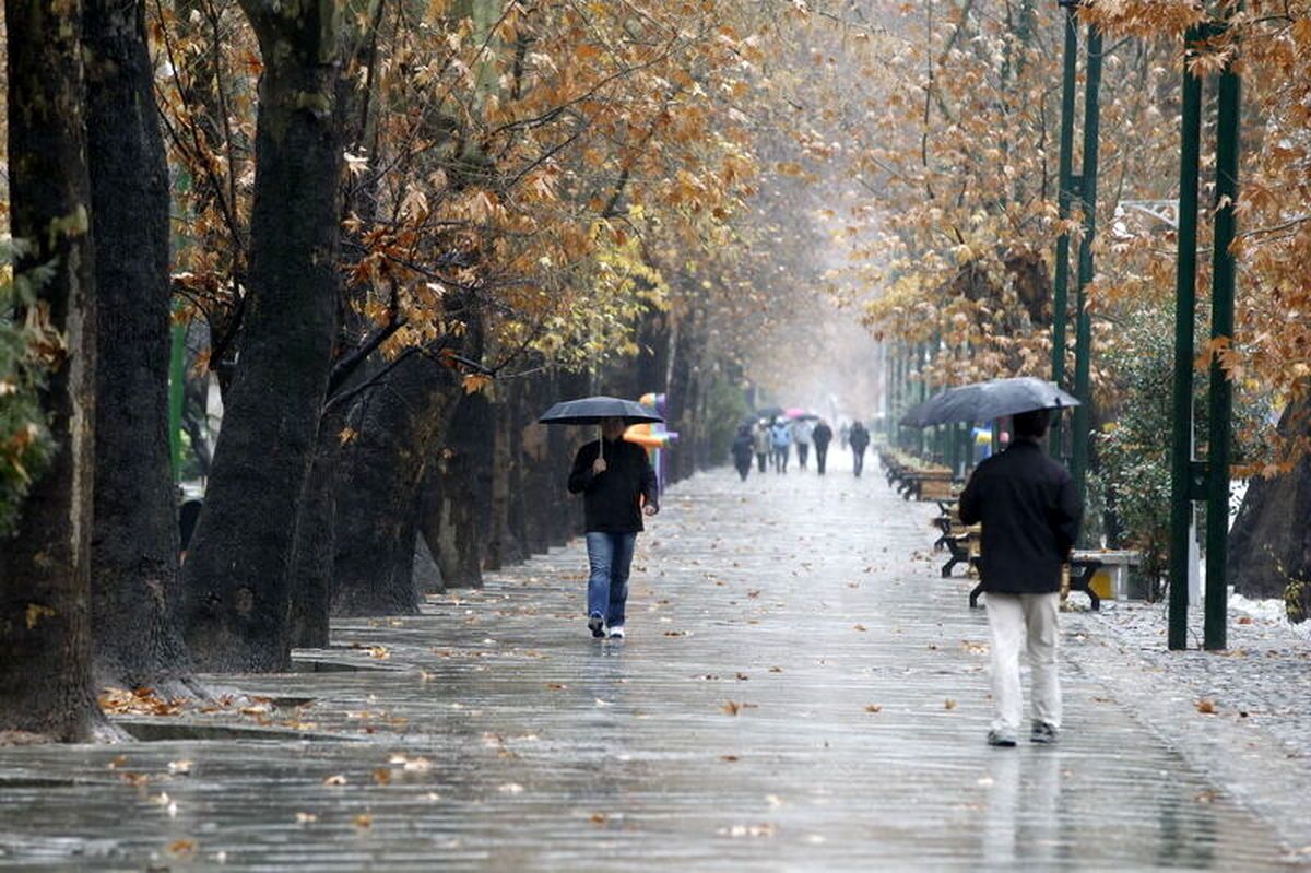 امروز منتظر رگبار باران و رعد و برق در این ۱۶ استان باشید