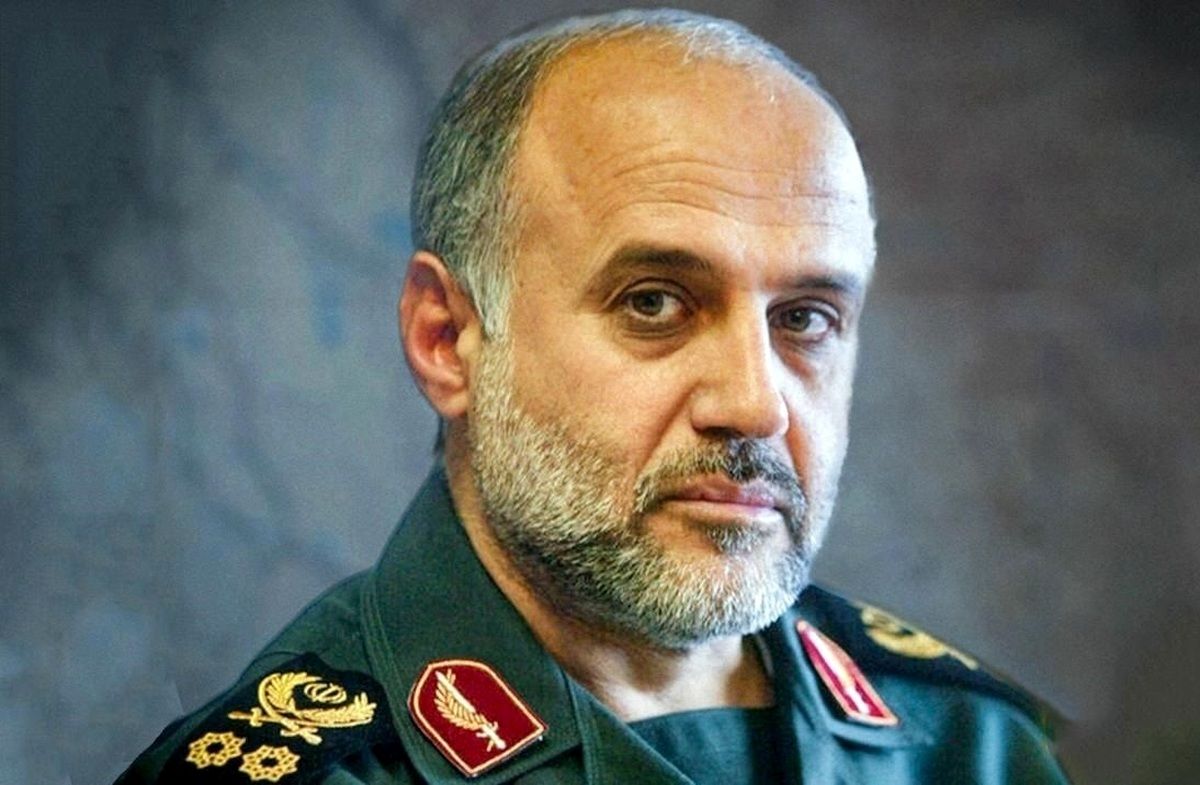 آخرین تصویر پدرپسری؛ تابوت سردار رشید و فرزندش در میان شهدای اقتدار + فیلم