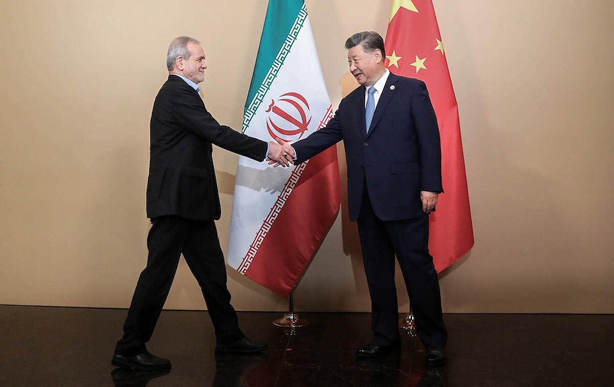 برگ برنده دوستان شرقی