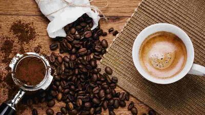 مضرات نوشیدن قهوه با معده خالی
