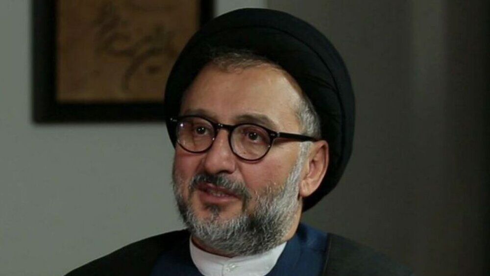 ابطحی: ابرقدرت‌ آمریکا منتظر اجازه اسراییل!