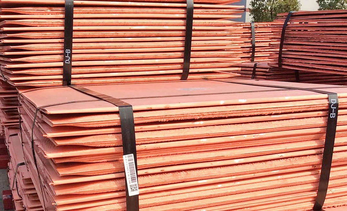  مس در نزدیکی اوج چندماهه