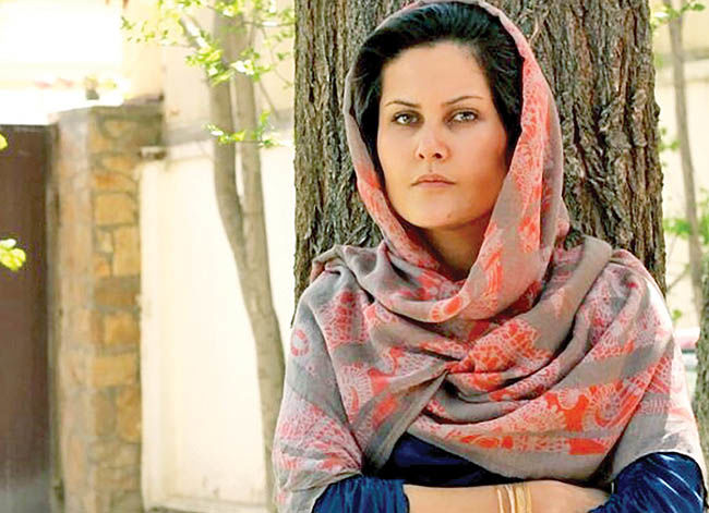تجلیل «آنجلینا جولی»  از کارگردان زن افغانستانی