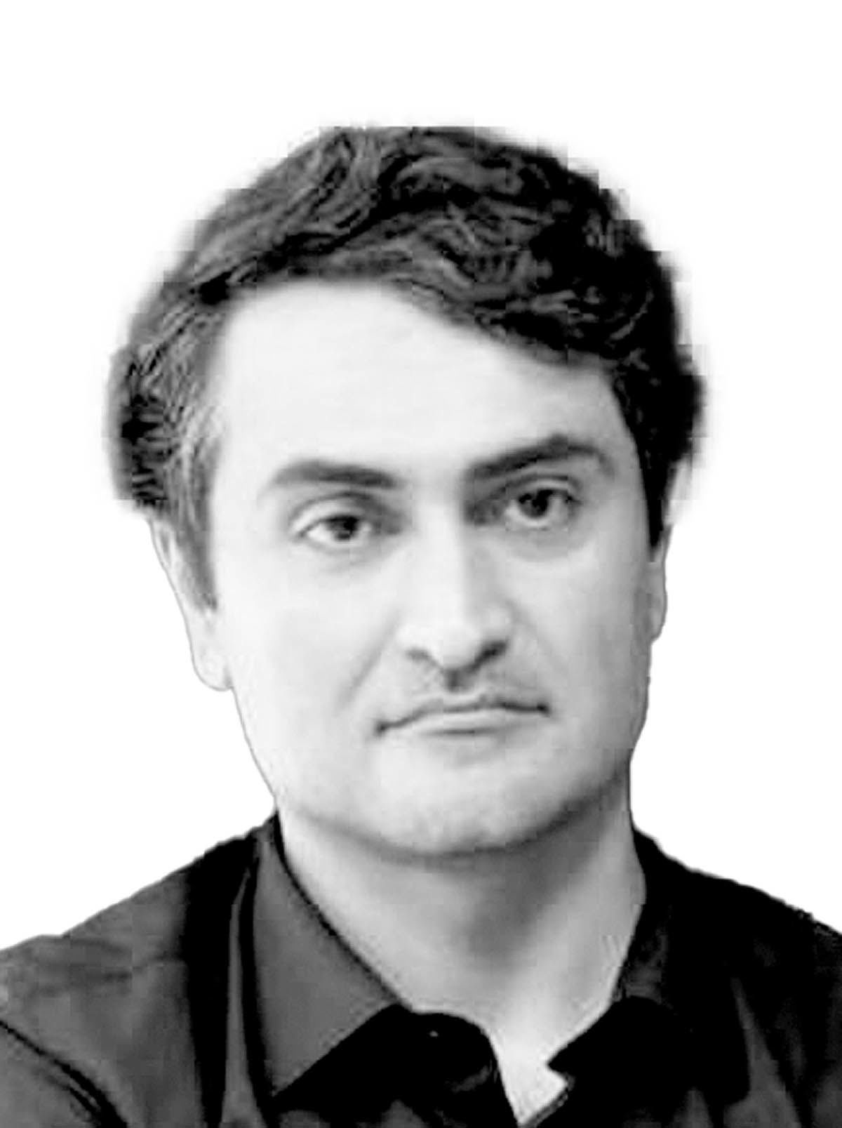 دیپلماسی بر لبه بحران