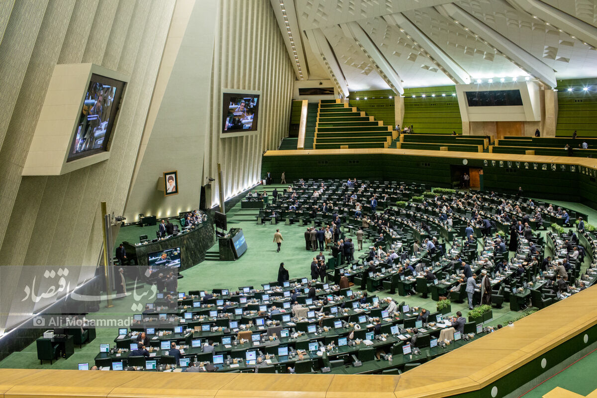 نماینده مجلس: تعیین تعرفه اینترنت در اختیار دولت است/ باید شرایط اقتصادی مردم لحاظ شود
